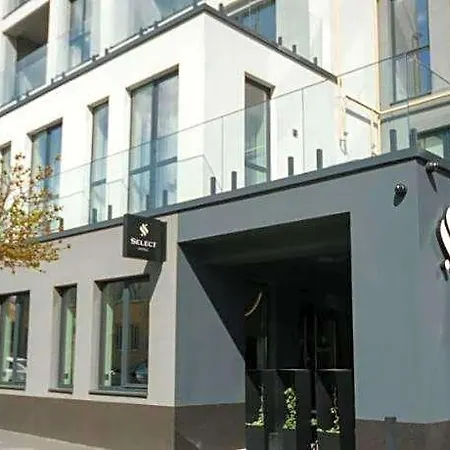 Select 4* Lviv