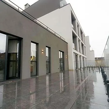 Select Hotel 4*